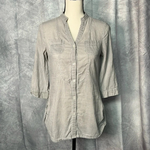 Almost Famous Roll Tab Gray & White Striped 3/4 Button Down Sleeve Blouse - Picture 1 of 10